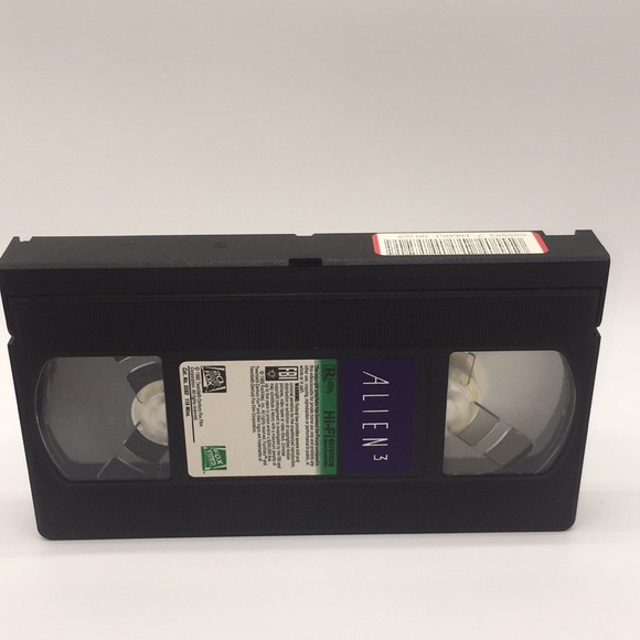 Alien 3 VHS Video Sigourney Weaver Science Fiction - Picture 6 of 9